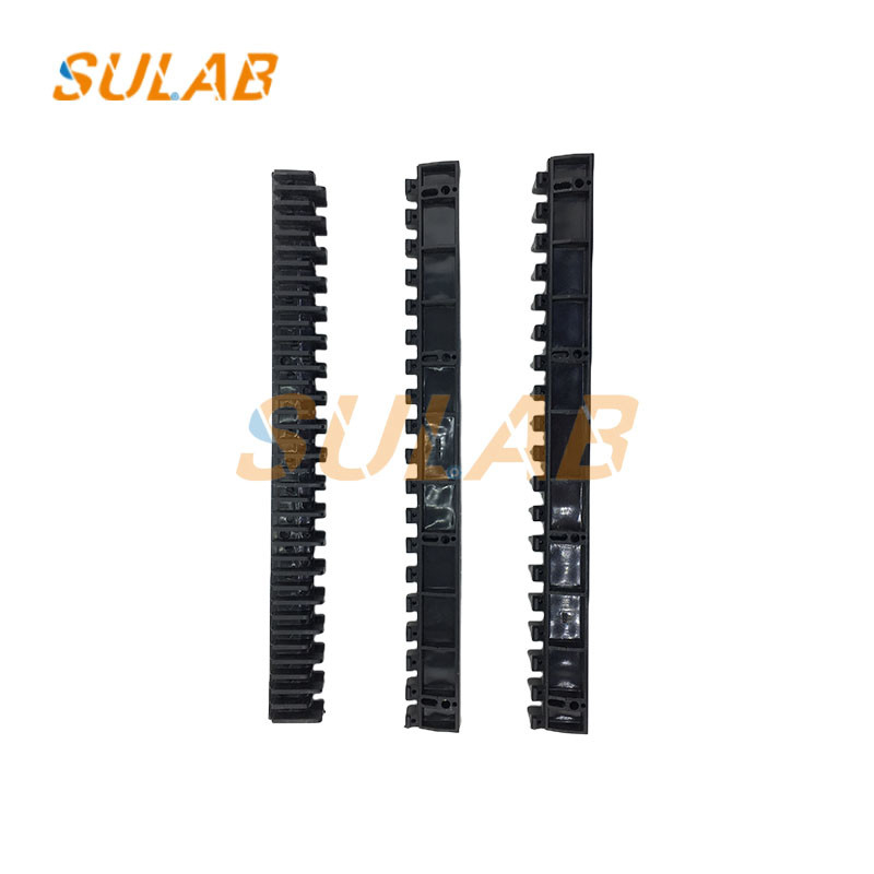 Plastic Step Demarcation Strip Otis Escalator Spare Parts XAA455M1 XAA455L1 XAA455J1 XAA455K1